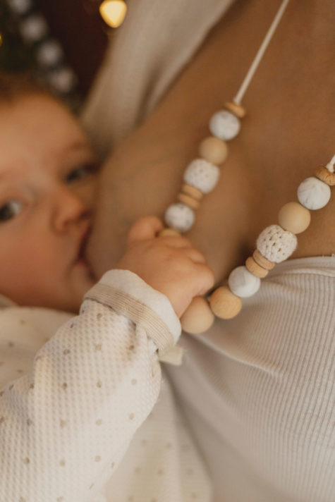 collier d'allaitement - collier allaitement - collier maman - bijoux pour maman et bébé - univers idalina bohème